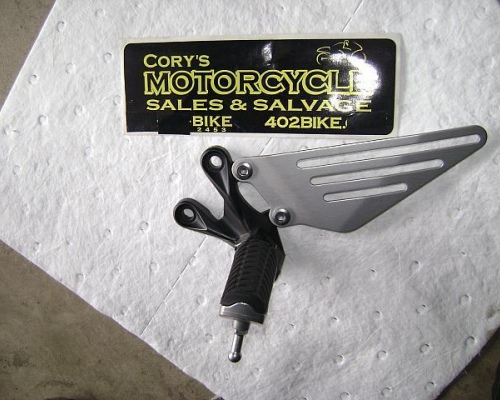 NEW ZX14 and ZX14R Drivers peg assembly